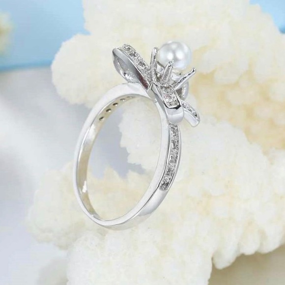 Pearl Ribbon Bow Ring - Picture 4 of 6